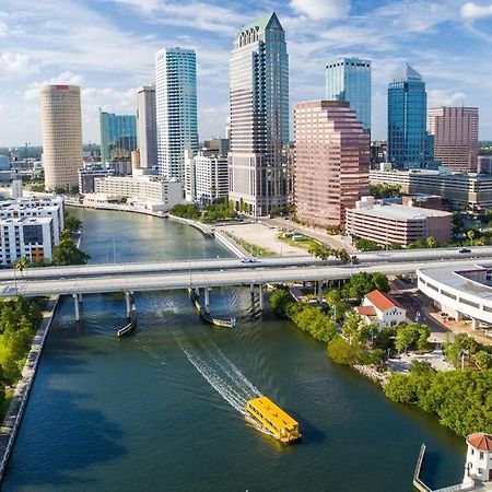 Contemporary 1-Bedroom Private Bungalow Walk To Armature & Riverwalk Tampa Exterior foto